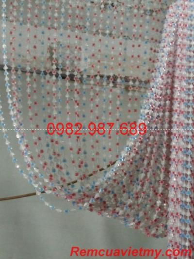 Rèm hạt nhựa trắng xanh  tím xen kẽ